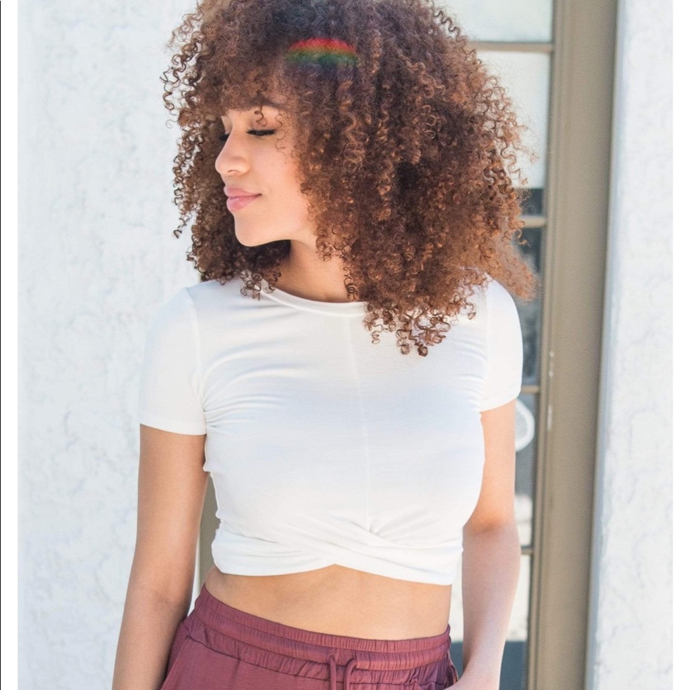 NWOT Sozy Kendall crop top